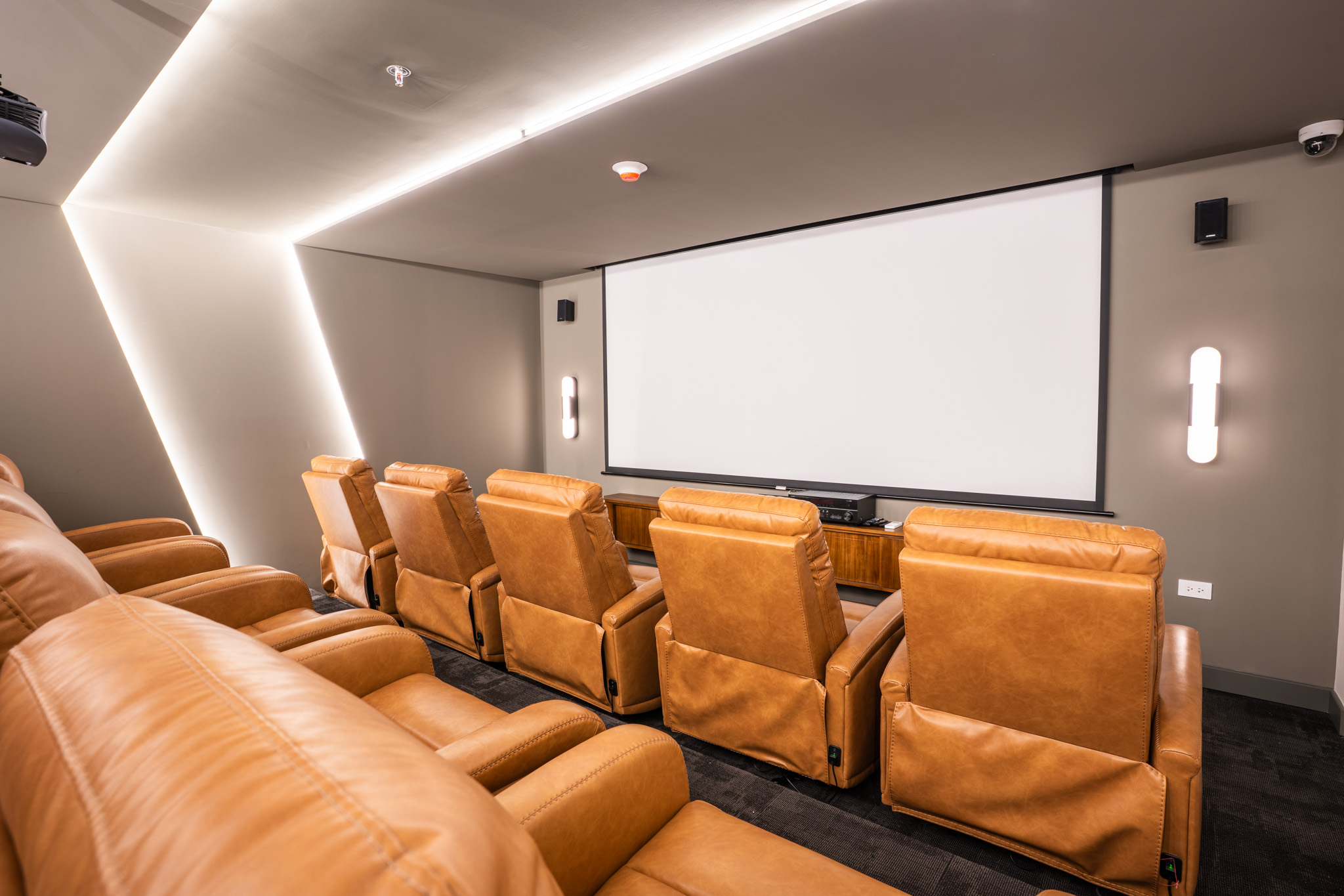 Cine privado Lirios de Miraflores